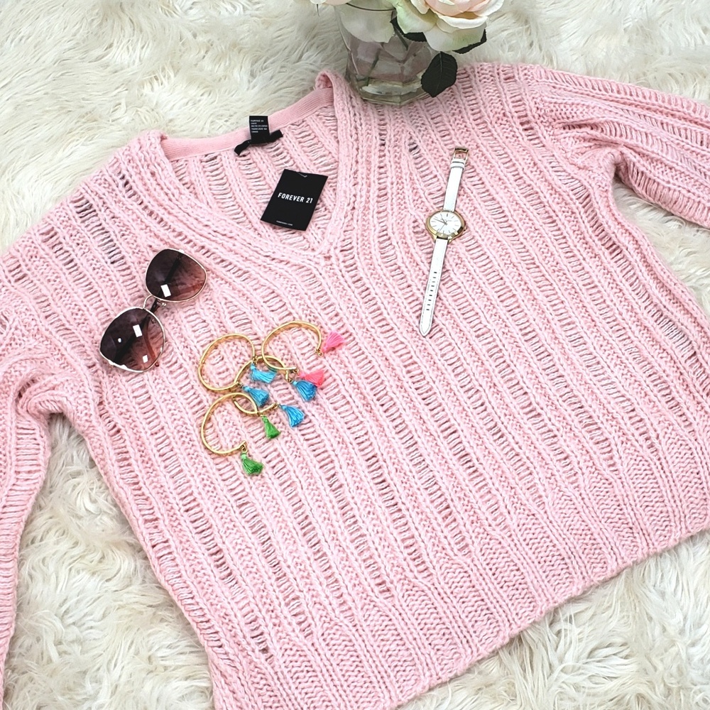 FOREVER 21 Pink Sweater
